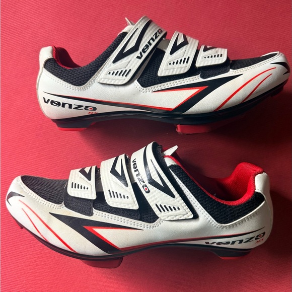 Black and White Venzo Unisex Cycling Shoes with Delta Clip, Size 8 W / 6.5 M - Picture 4 of 8